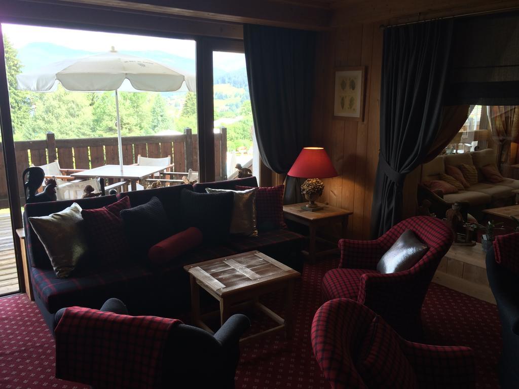 Aux Ducs De Savoie Hotel Комбо Екстериор снимка